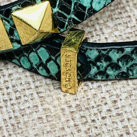 C Wonder Turquoise Snake Skin Leather Gold Stud Wrap Bracelet - Picture 2 of 2